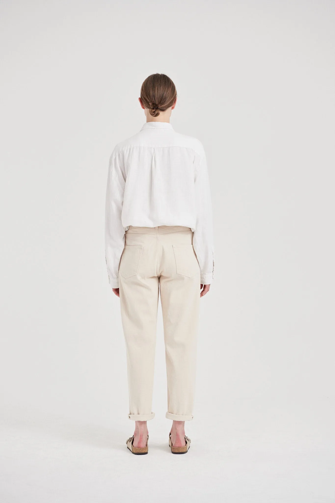 08 / Natural Jeans White