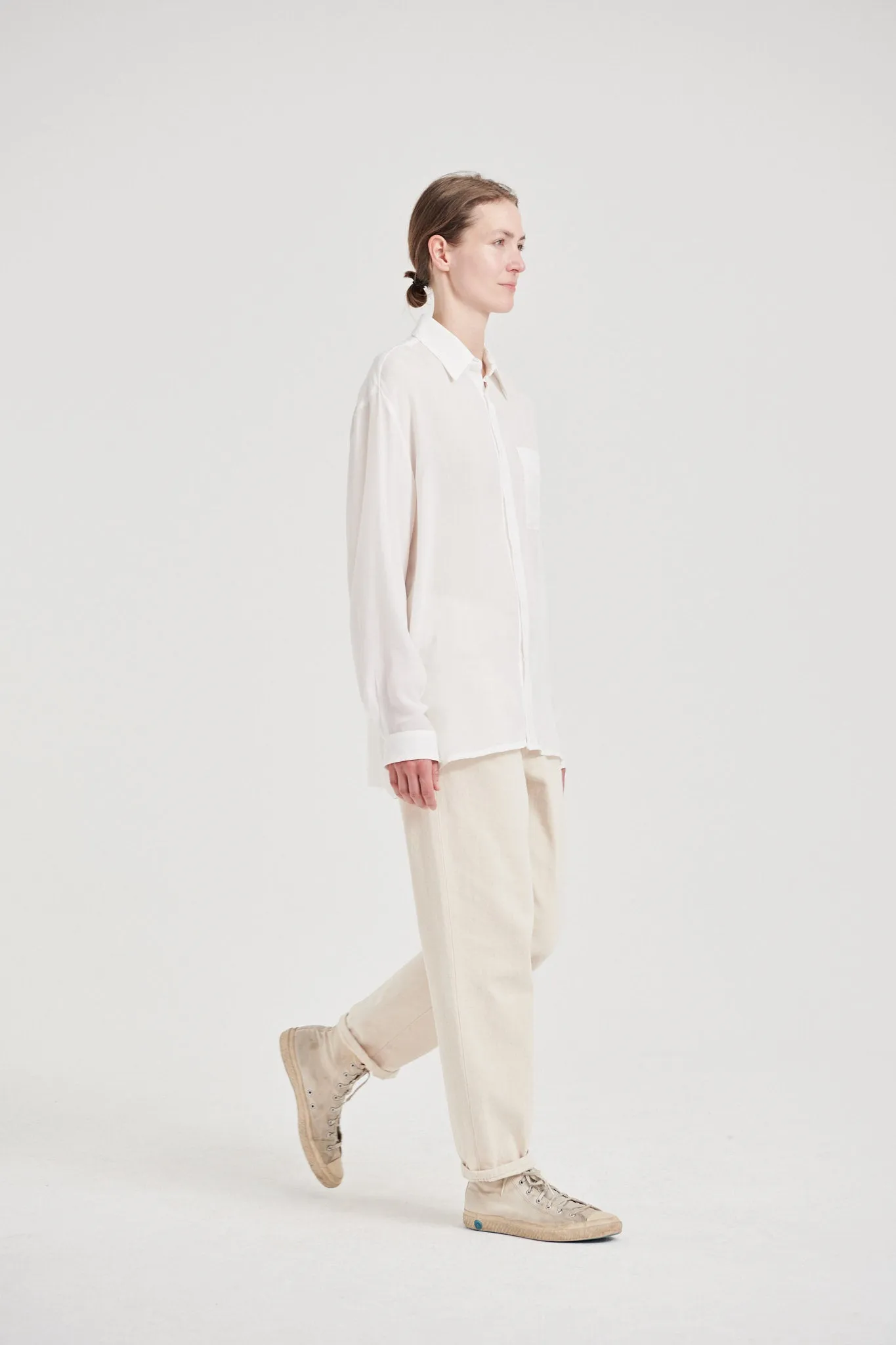 08 / Natural Jeans White