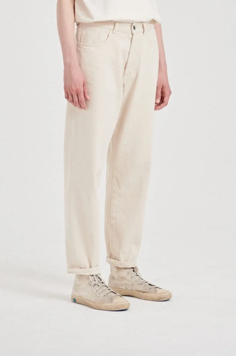 08 / Natural Jeans White