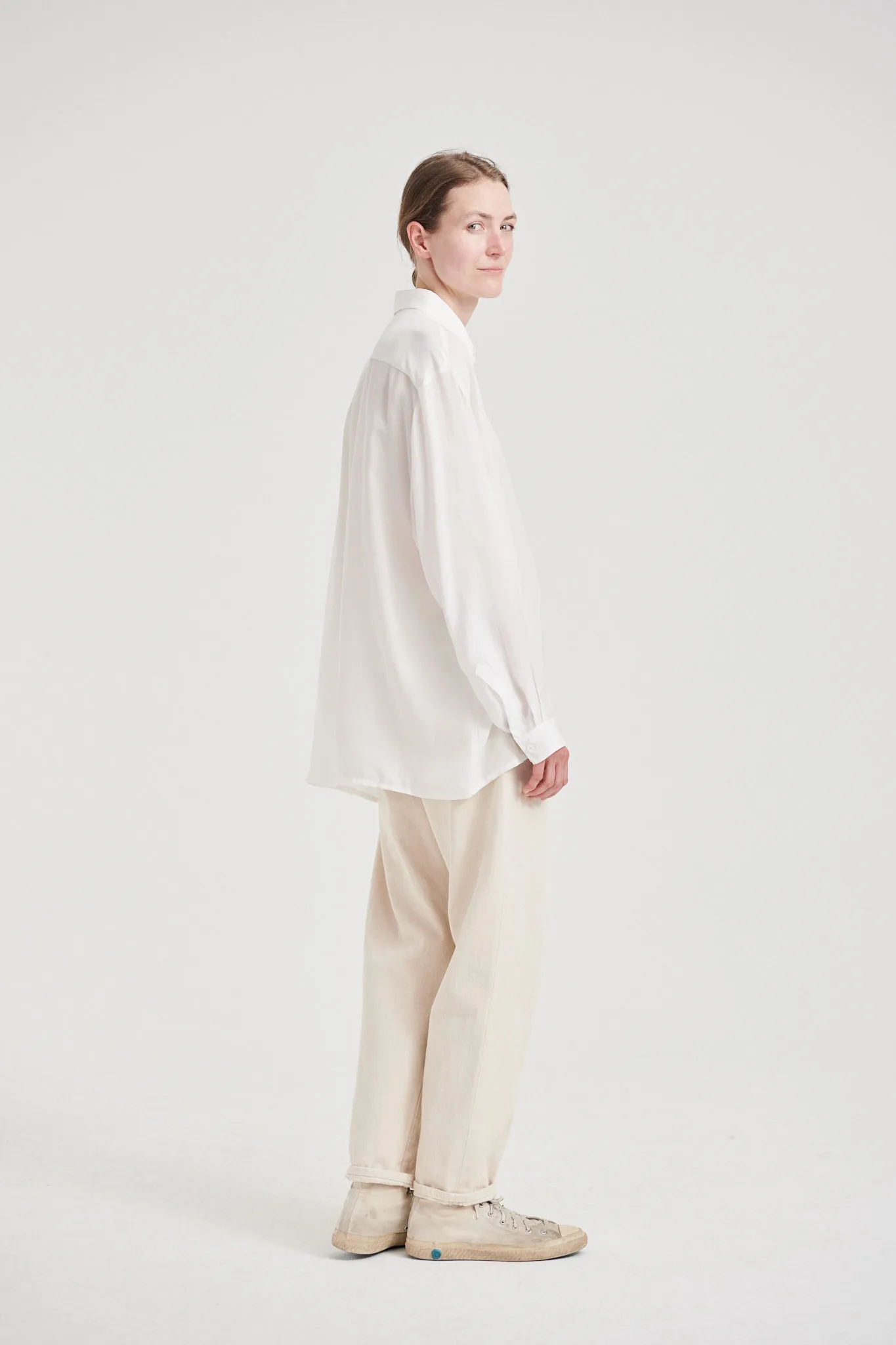 08 / Natural Jeans White