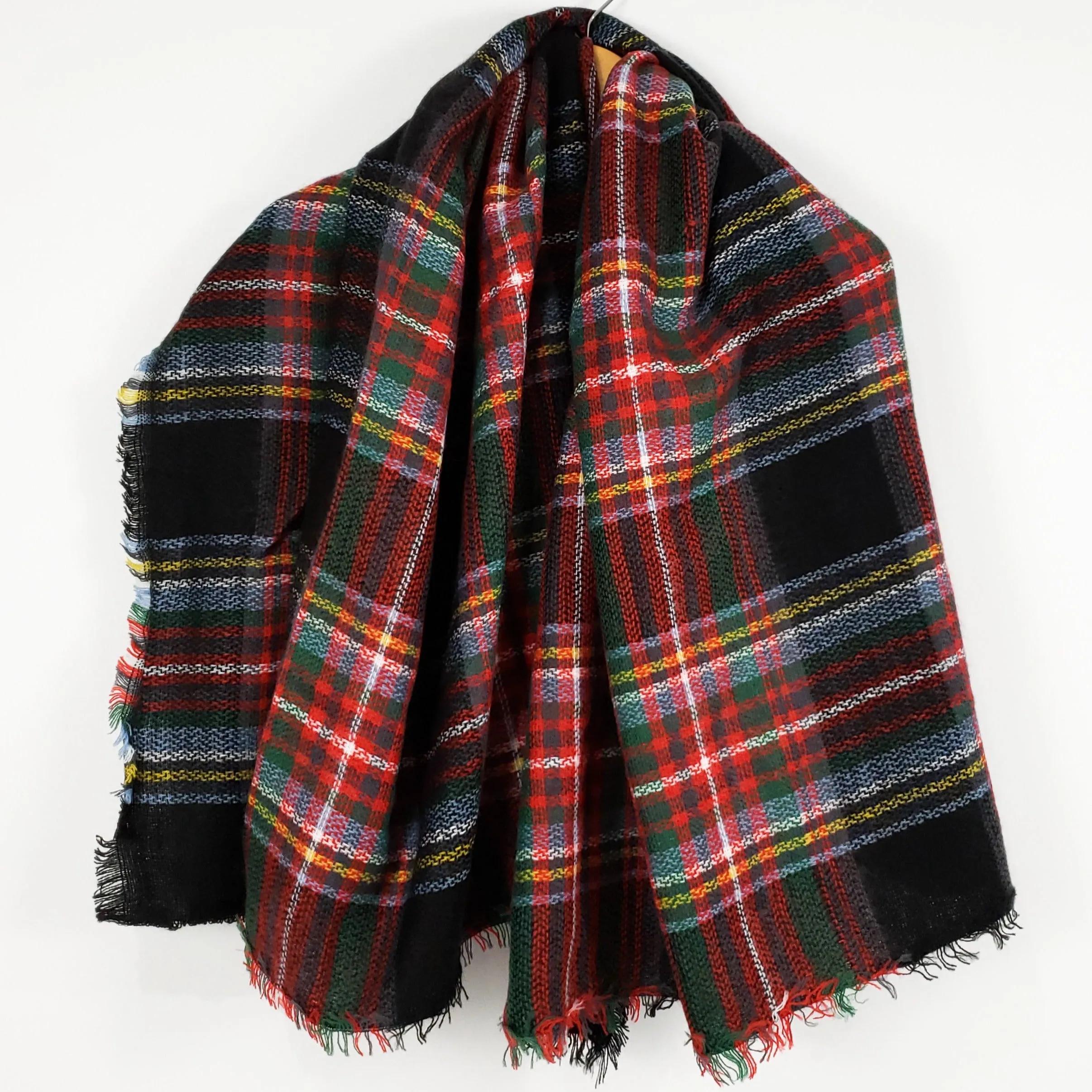 Cozy at Heart Plaid Blanket Scarf (Black)