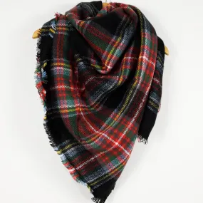 Cozy at Heart Plaid Blanket Scarf (Black)