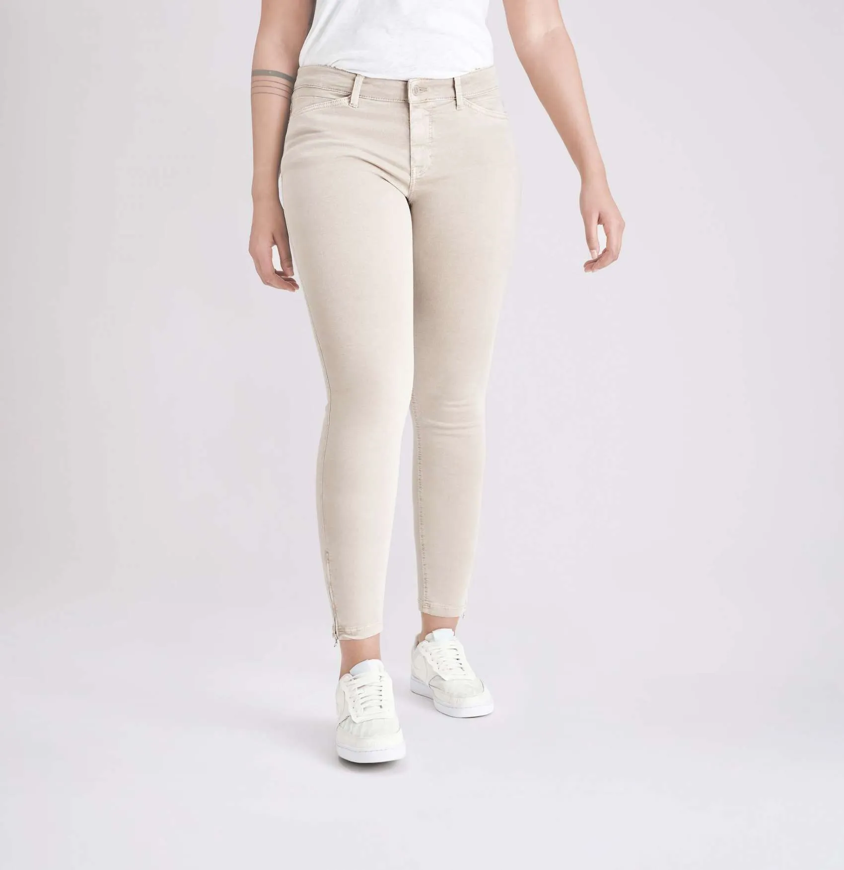 Dream Chic Crop Jean - Beige