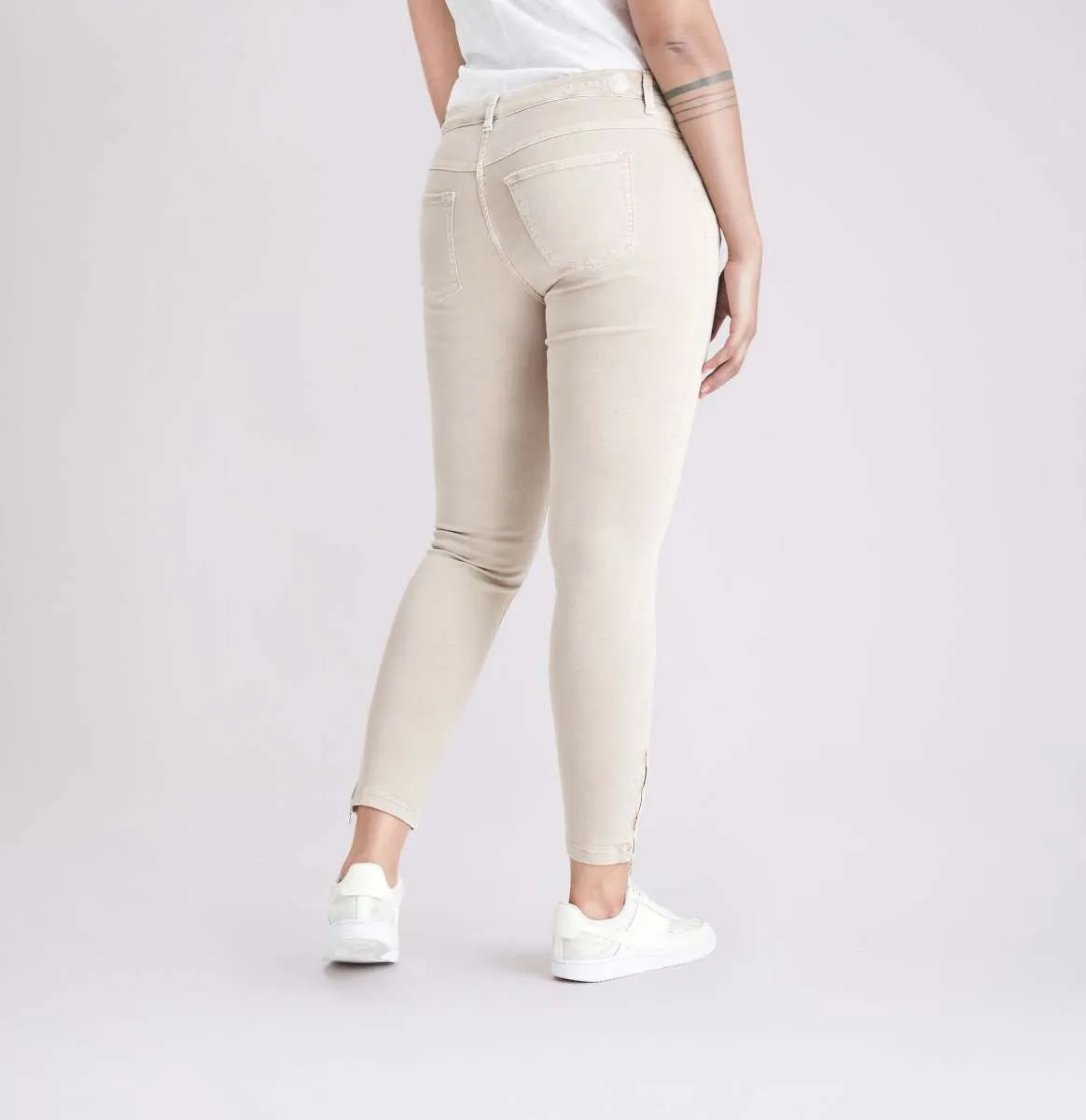 Dream Chic Crop Jean - Beige