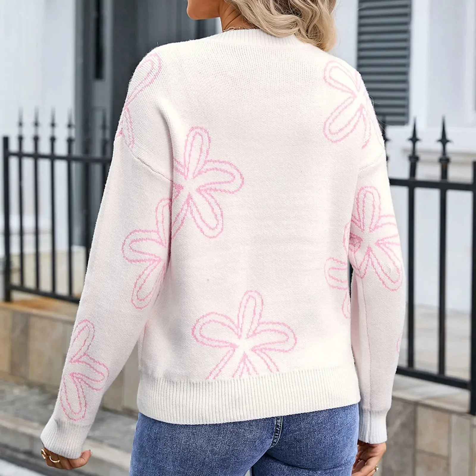 Floral Crewneck Sweater - Cozy Knit Jumper for Women