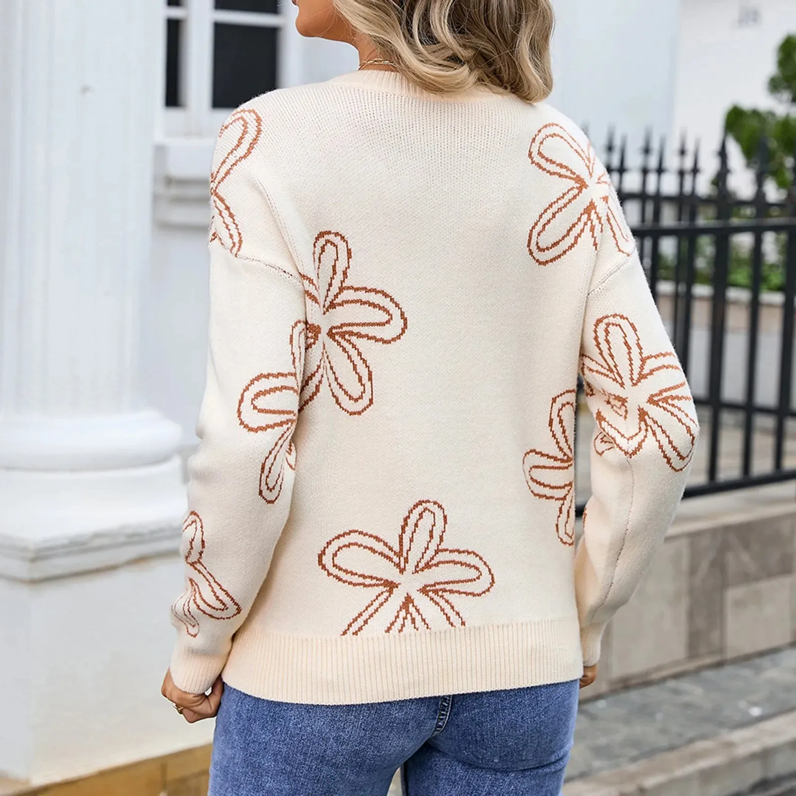 Floral Crewneck Sweater - Cozy Knit Jumper for Women