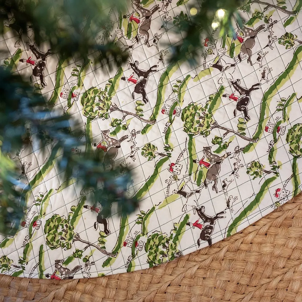 Hunt Scene Quilted Tree Skirt