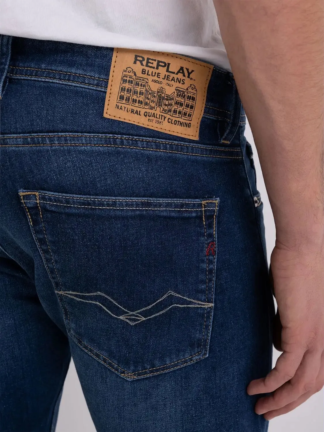 ID24214-Replay Mid Wash Grover