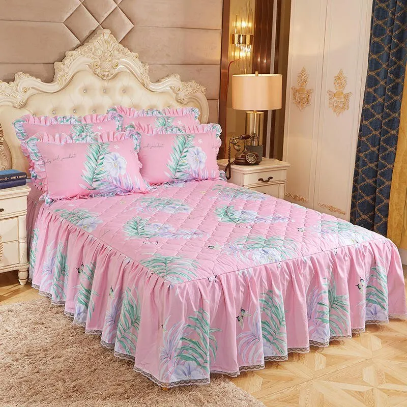 Lace Quilted Bed Skirt - Luxury King Size Bed Cover