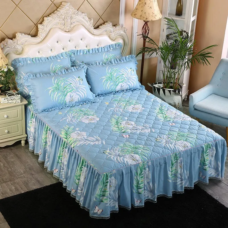 Lace Quilted Bed Skirt - Luxury King Size Bed Cover