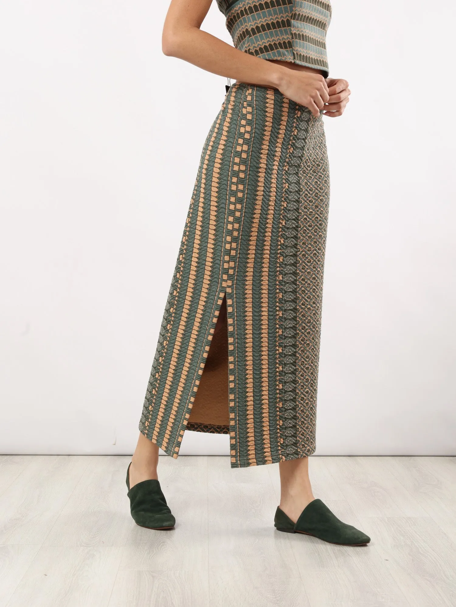 Long printed quilted skirt with side slits