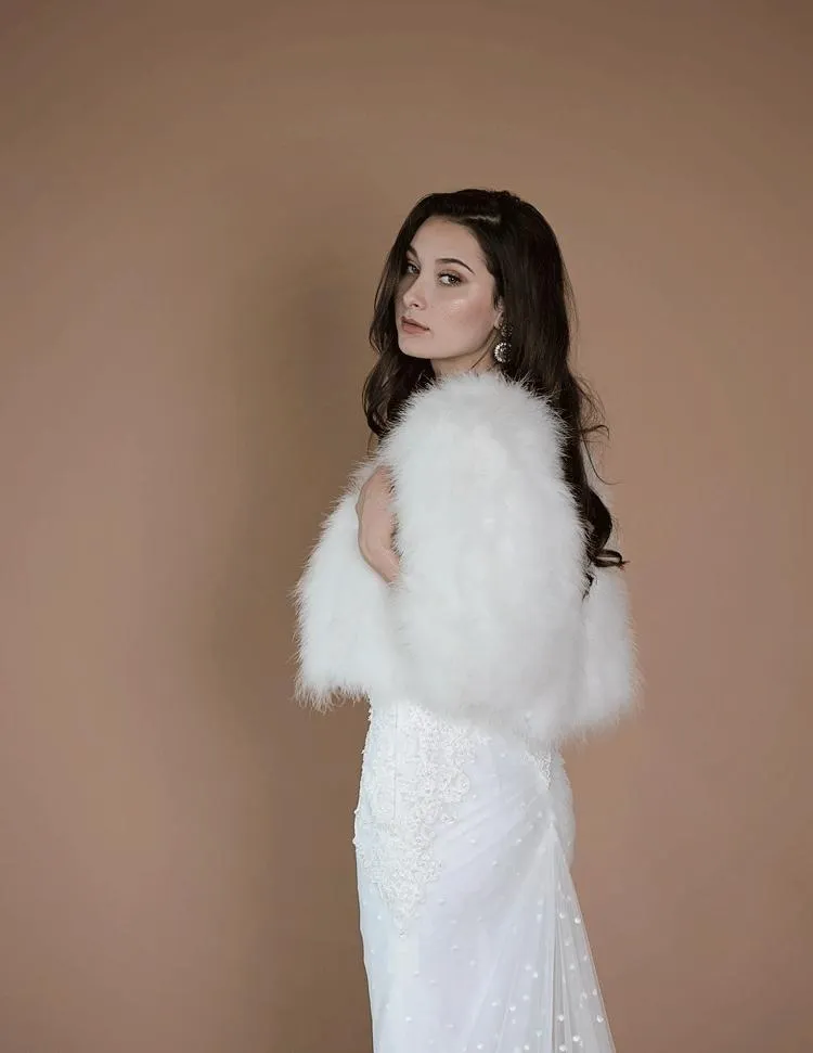 Lourdes - Crop Jacket in Snow