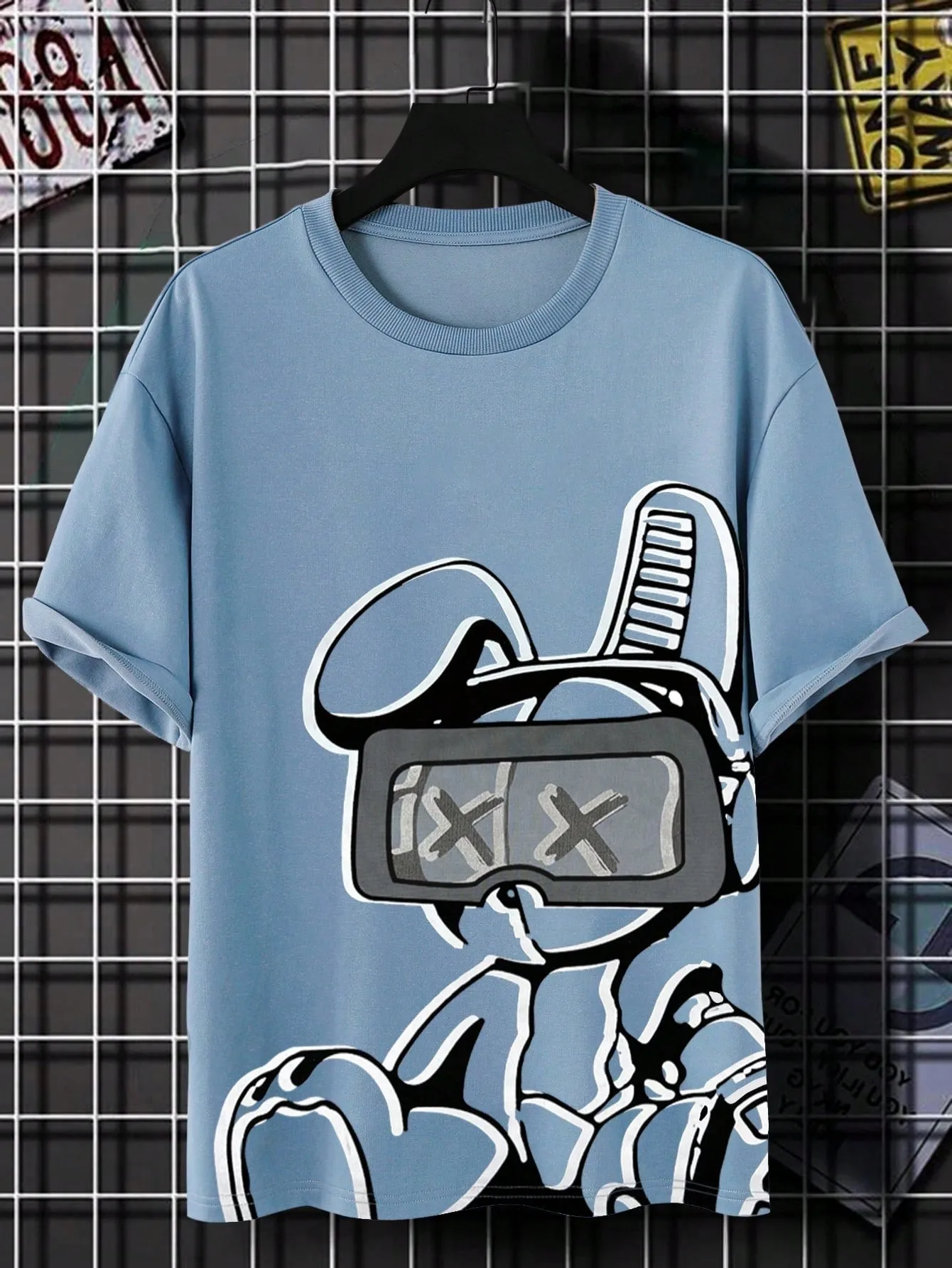 Manfinity EMRG Men's Cartoon Printed Short Sleeve T-shirt