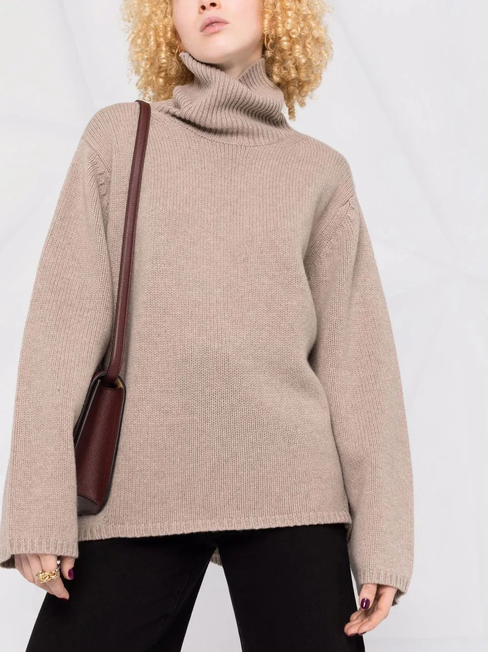 Oversized rollneck jumper