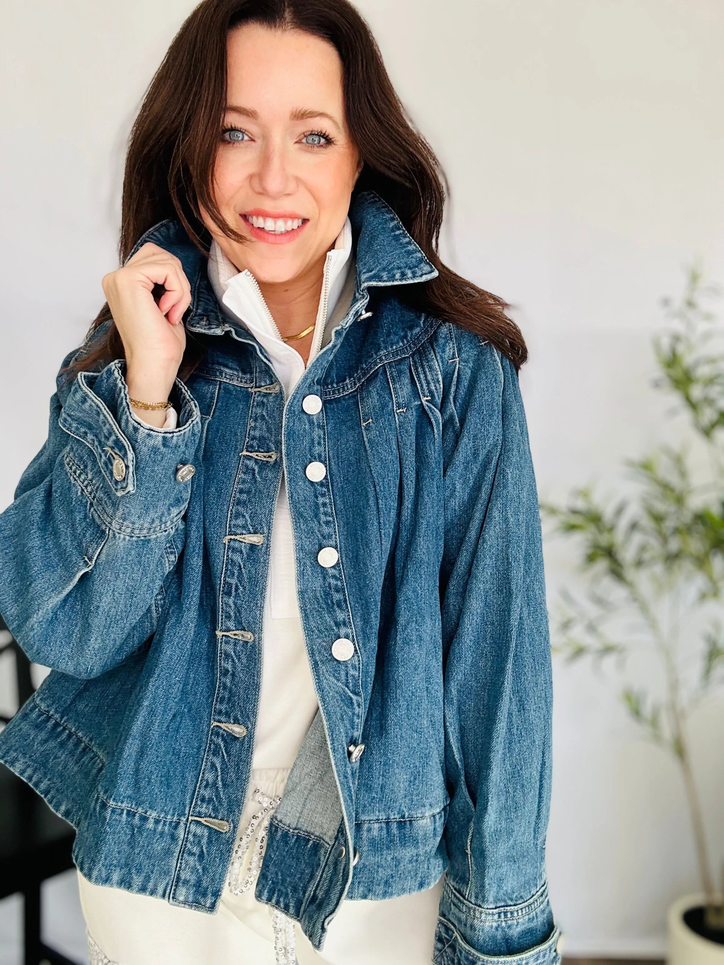 Pleated Cropped Denim Jacket