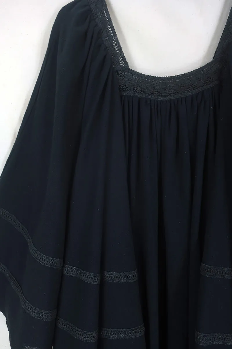 Raven Maxi Dress in Nightshade Black