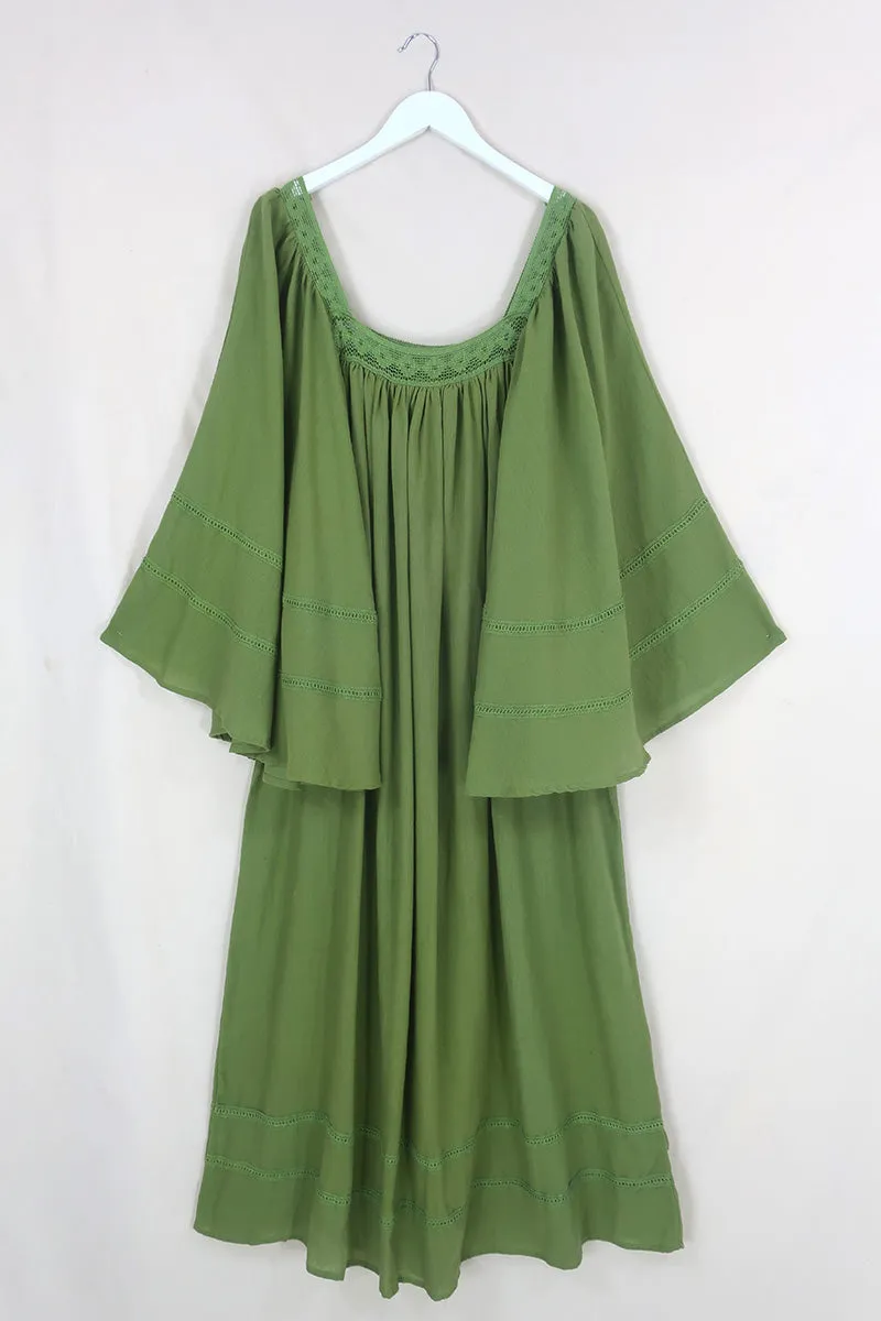 Raven Maxi Dress in Pixie Green