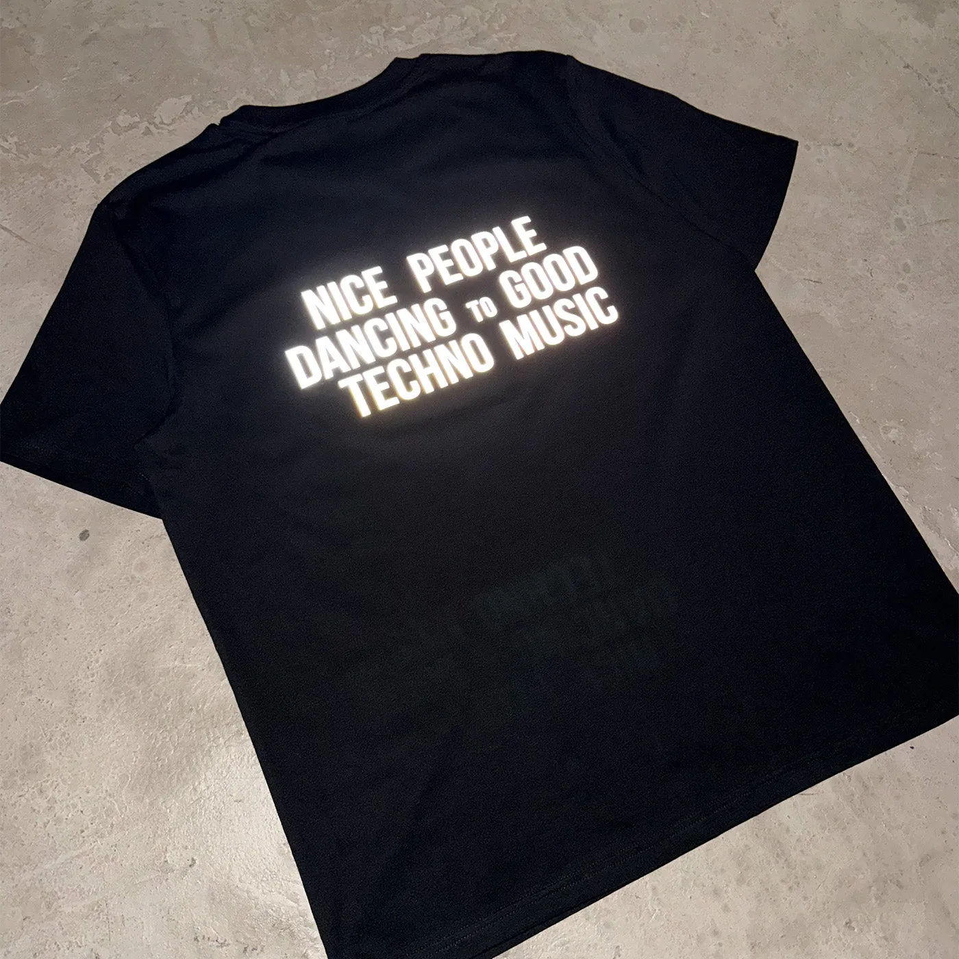Reflective Peoples Techno Back Print - Tshirt - Black