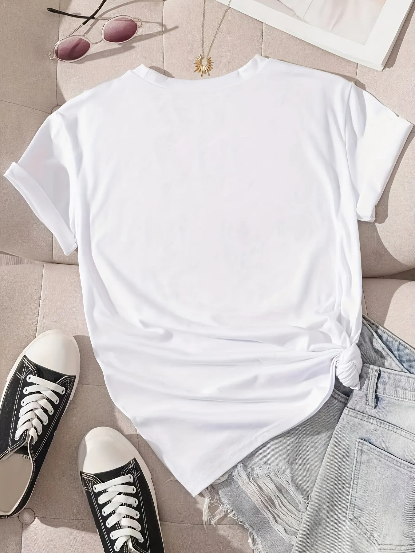 Vibrant Alphabet Letter Print Crew Neck T-Shirt - Soft Mid-Elasticity Polyester Fabric, Machine Washable, Short Sleeve, Regular Length, Young Style for Spring, Summer, and Fall - Perfect for Casual Daily Wear