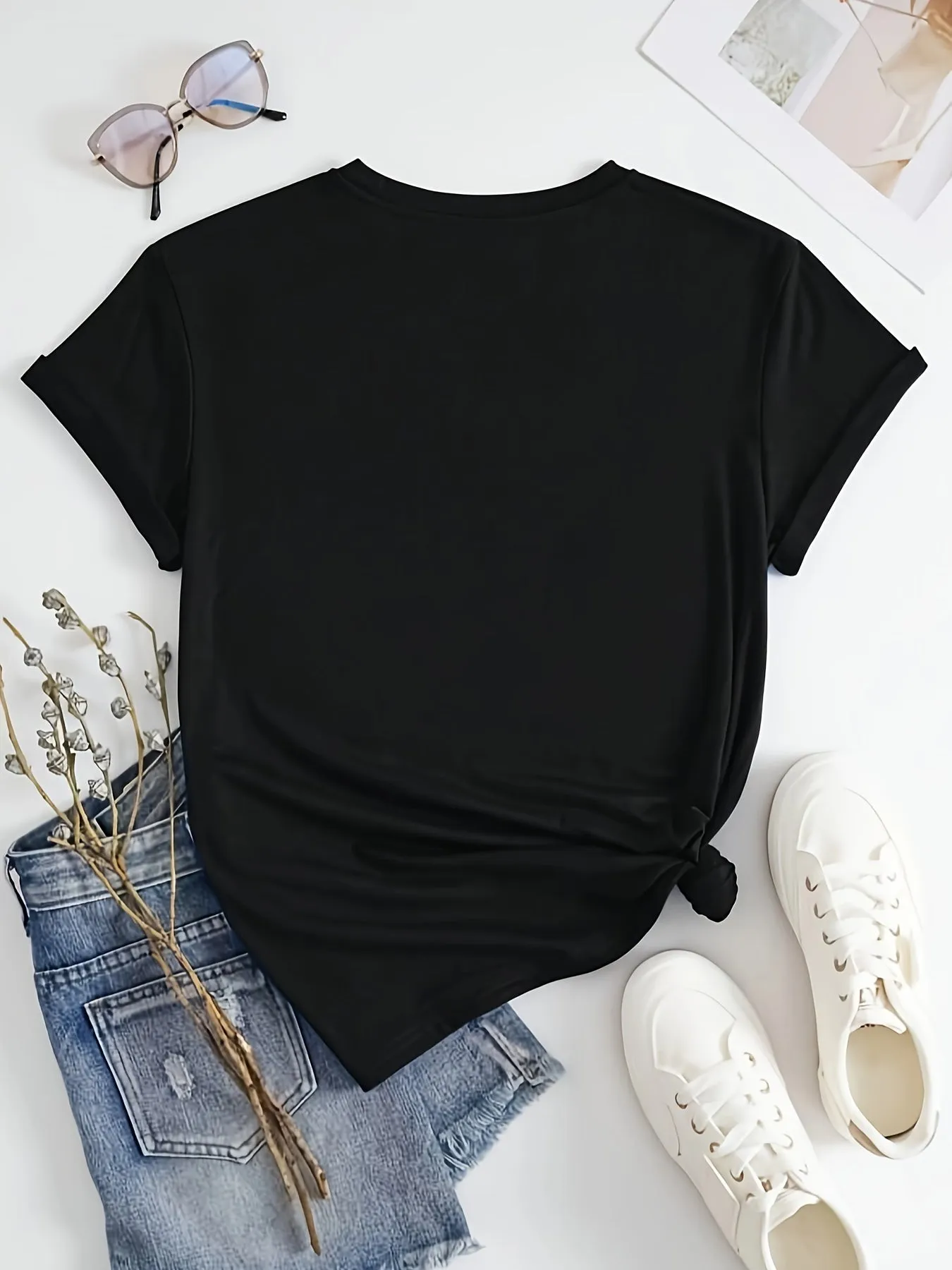 Vibrant Alphabet Letter Print Crew Neck T-Shirt - Soft Mid-Elasticity Polyester Fabric, Machine Washable, Short Sleeve, Regular Length, Young Style for Spring, Summer, and Fall - Perfect for Casual Daily Wear