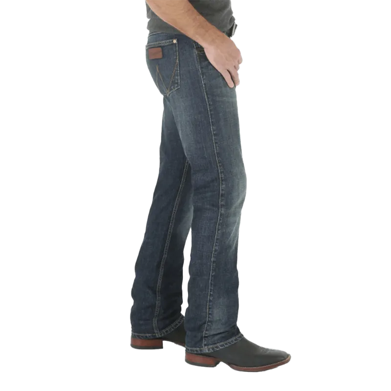 Wrangler Mens Retro Slim Fit in Bozeman Jean